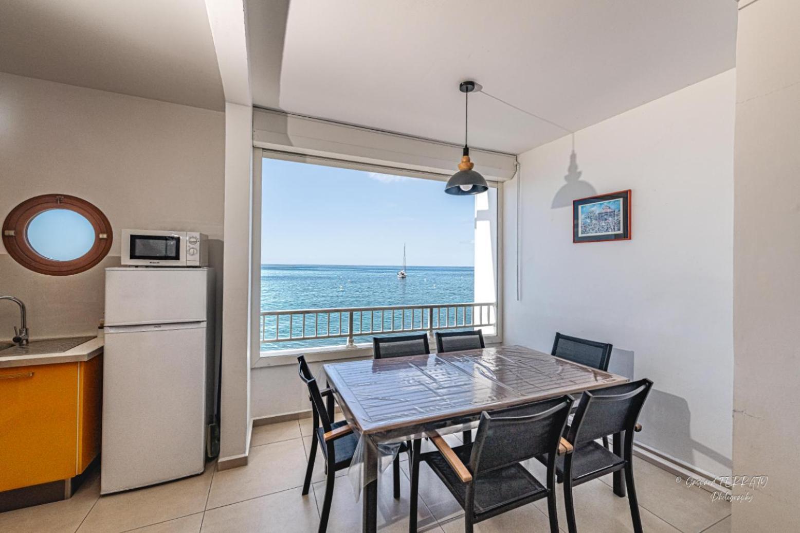 Les Penates - Appt Vue Mer Proche Plage Saint-Pierre 外观 照片